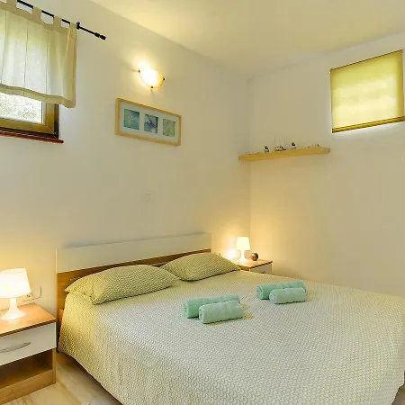 Holiday Deborah Tatil Evi *